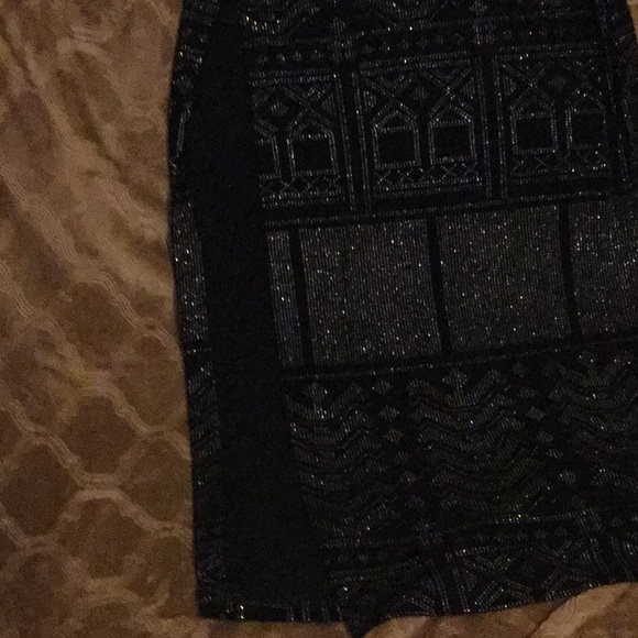 Dress - Picture 5 of 9